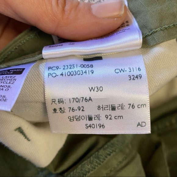 Men's LEVI'S Khaki Flat Front Cotton Cargo Shorts 30 White Tab Ripstop - Picture 9 of 9